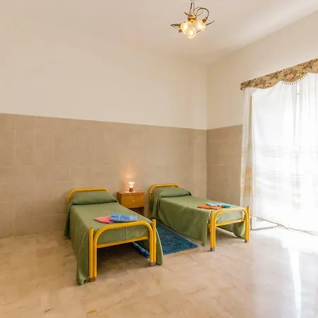 Tommaso Natale, Non Lontano Dal Mare Guest house *